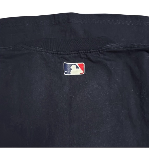 Majestic New York Yankees Dark Blue Tee - Picture 8 of 10